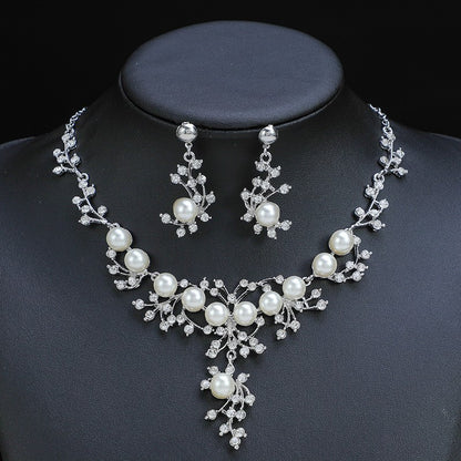 Women's Fashion Necklace Two-piece Earrings Set