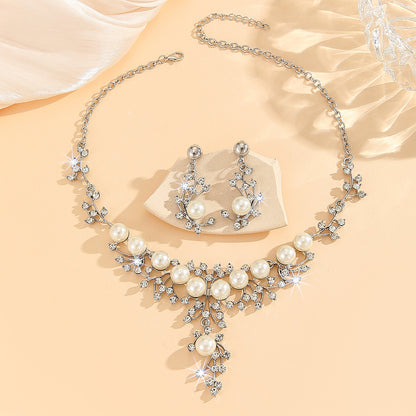 Women's Fashion Necklace Two-piece Earrings Set