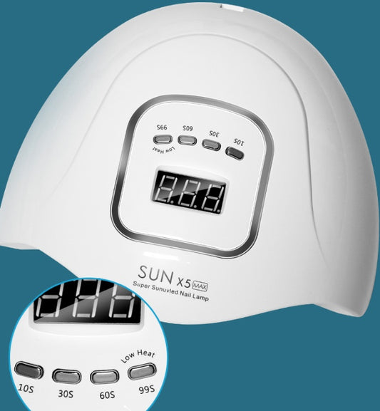 Quick-Drying Nail Polish with Nail Lamp