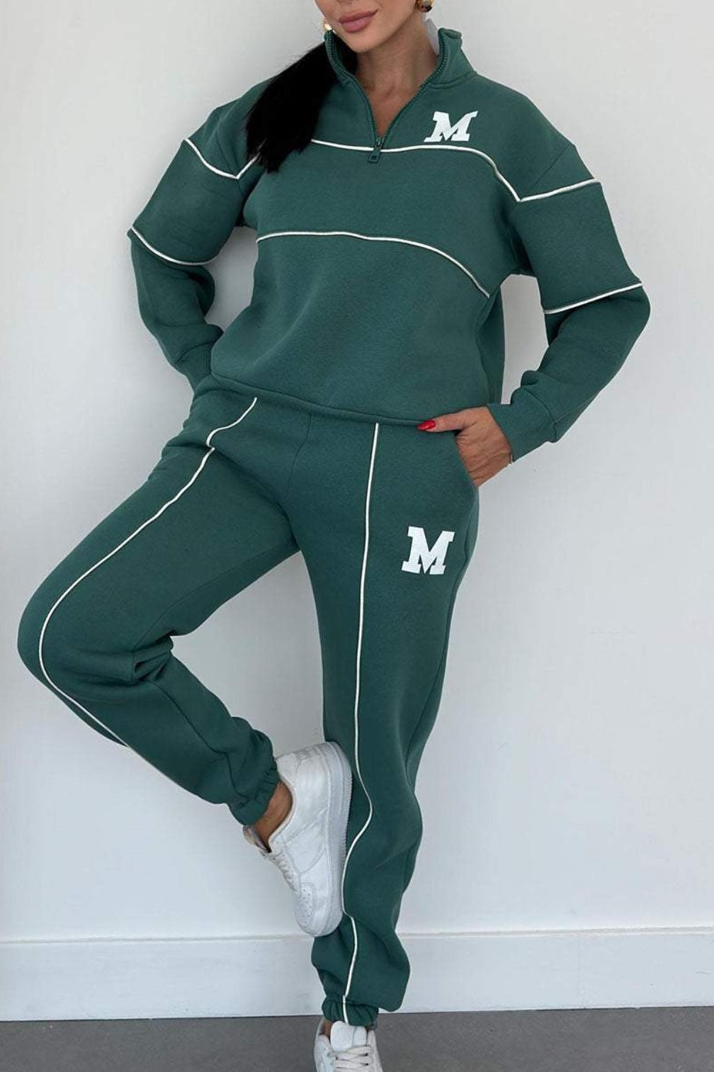 Women’s 2-Piece Sweatshirt & Sweatpants Set