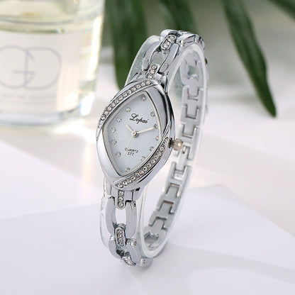 Sparkling Diamond Design Elegant Ladies Bracelet Watch