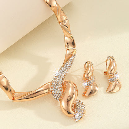 Women Thread Necklace And Earrings Jewelry Sets