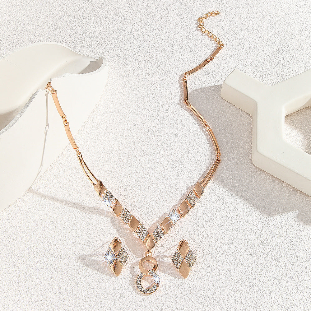 Zinc Alloy Necklace And Earrings Suite Women