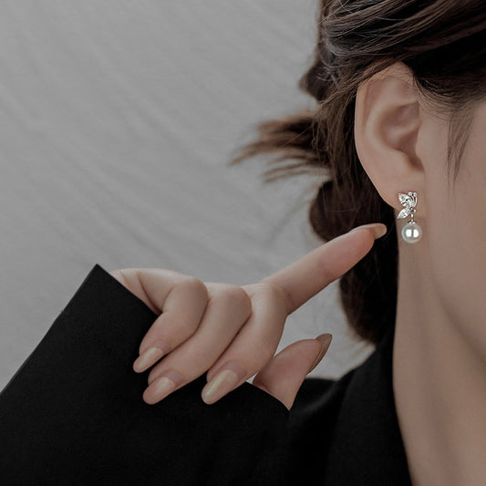 Light Luxury High-grade Rhinestone Butterfly Pearl Earrings