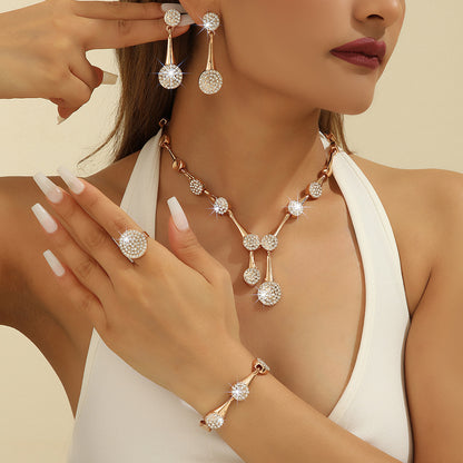 Fashion Exquisite Gold Diamond Necklace And Earrings Suite