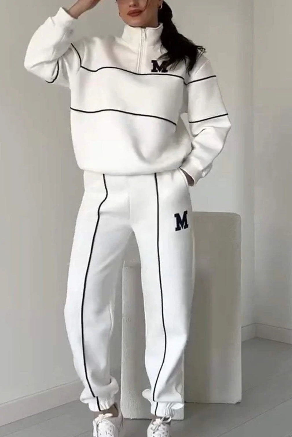 Women’s 2-Piece Sweatshirt & Sweatpants Set